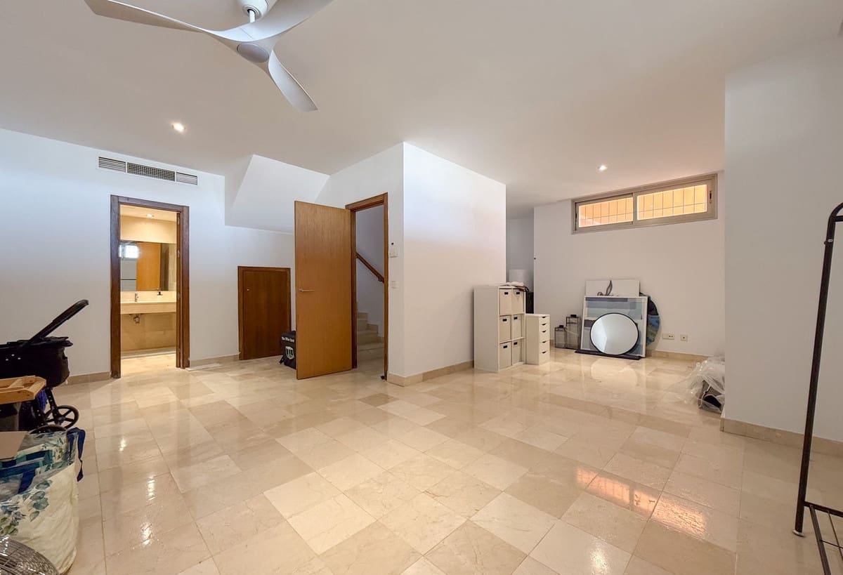 Casa de 4 habitaciones en Riviera del Sol en venta con piscina garaje - 625.000 € (Ref: 9912250)