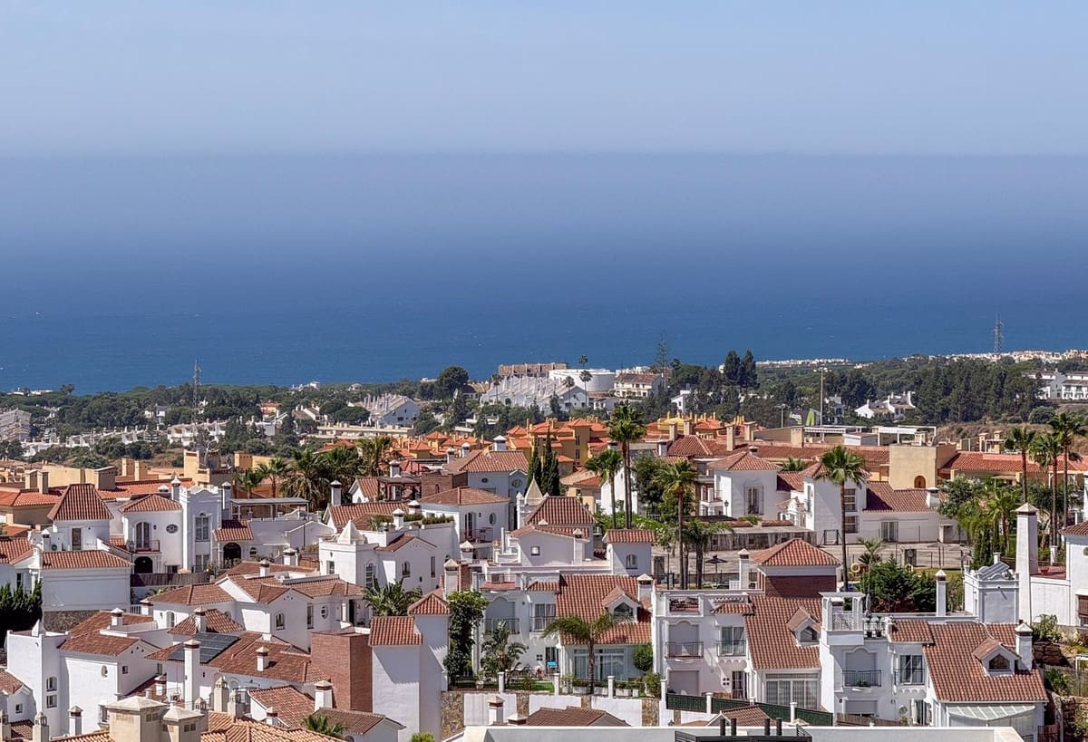 Casa de 4 habitaciones en Riviera del Sol en venta con piscina garaje - 625.000 € (Ref: 9912250)
