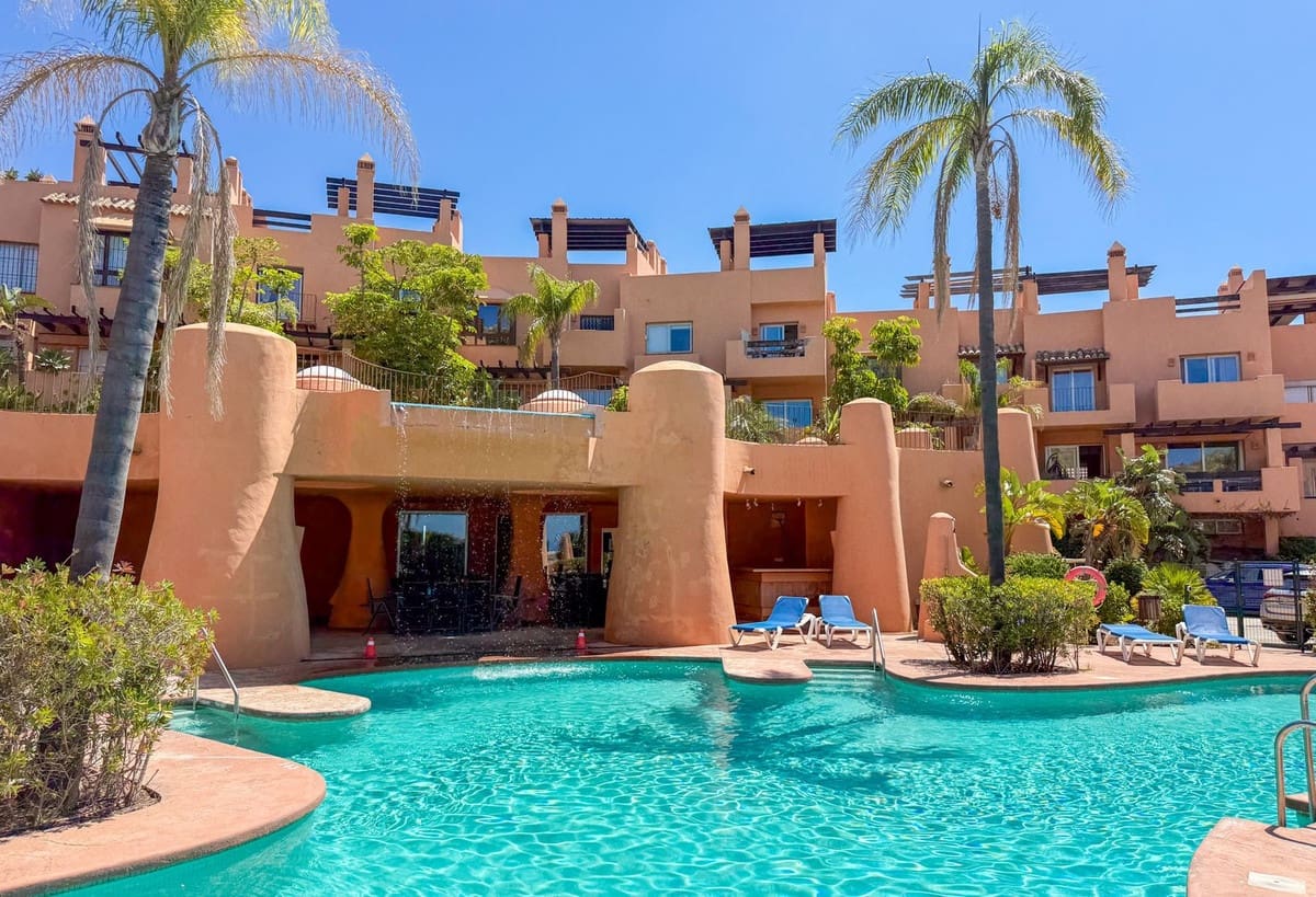 Casa de 4 habitaciones en Riviera del Sol en venta con piscina garaje - 625.000 € (Ref: 9912250)