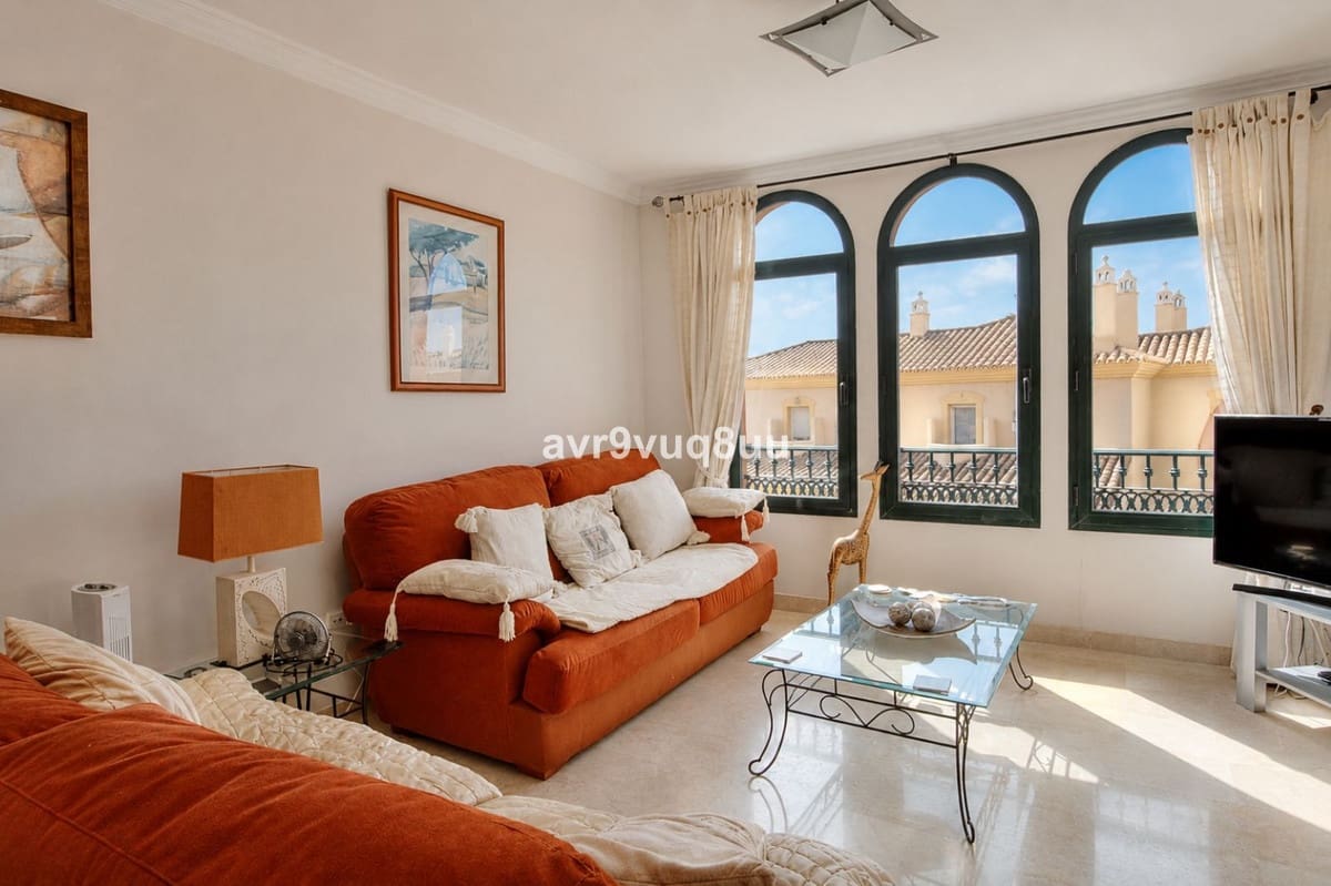 2 chambre Appartement à vendre à Elviria avec piscine garage - 299 950 € (Ref: 9916265)