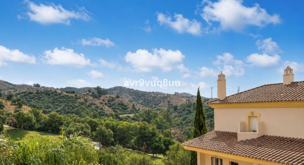 2 chambre Appartement à vendre à Elviria avec piscine garage - 299 950 € (Ref: 9916265)