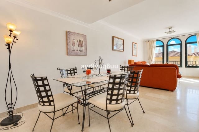 2 bedroom Apartment for sale in Elviria, Marbella with pool garage - € 299,950 (Ref: 9916265)