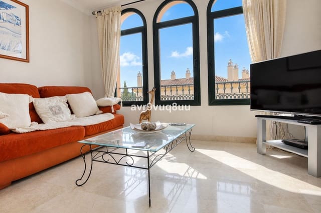 2 soveværelse Lejlighed til salg i Elviria, Marbella med swimmingpool garage - € 299.950 (Ref: 9916265)