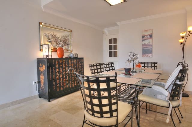 2 sovrum Lägenhet till salu i Elviria, Marbella med pool garage - 299 950 € (Ref: 9916265)