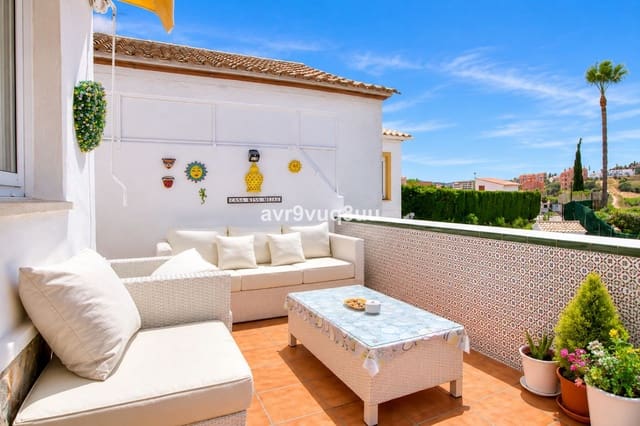 2 soveværelse Villa til salg i El Faro, Mijas med swimmingpool garage - € 415.000 (Ref: 9928496)