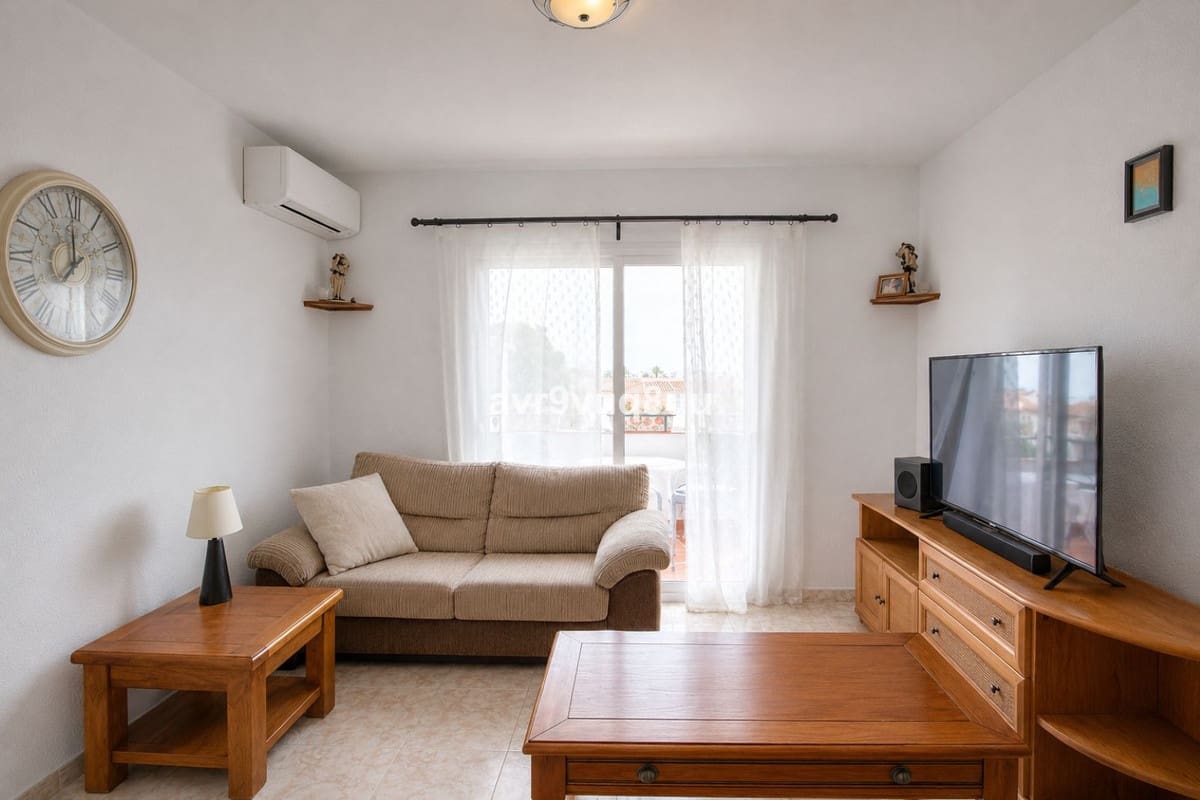 2 bedroom Penthouse for sale in Cerro del Aguila with pool - € 234,950 (Ref: 9939220)