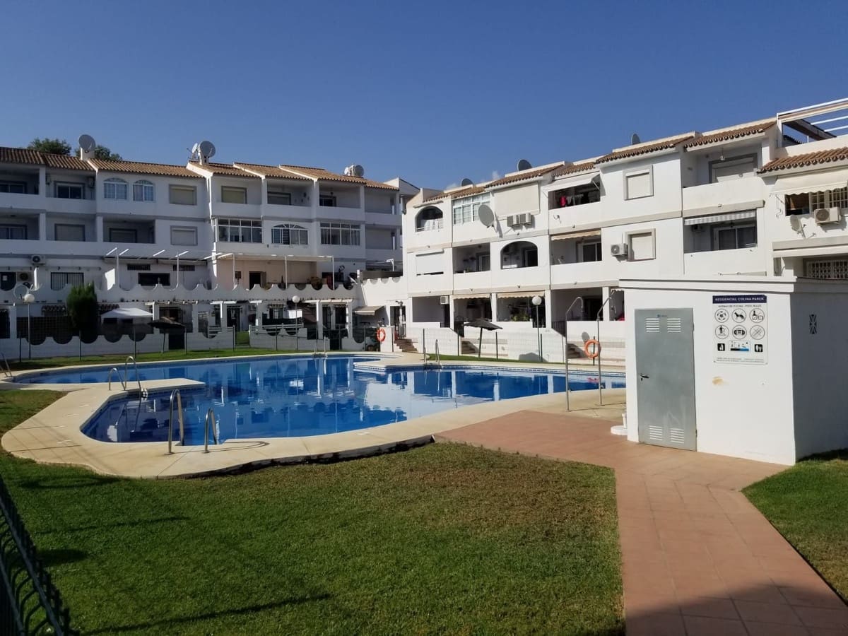2 chambre Penthouse à vendre à Cerro del Aguila avec piscine - 234 950 € (Ref: 9939220)