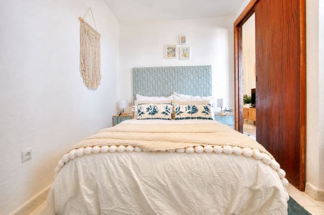 1 chambre Penthouse à vendre à La Cala de Mijas, Mijas avec piscine garage - 225 000 € (Ref: 9958759)