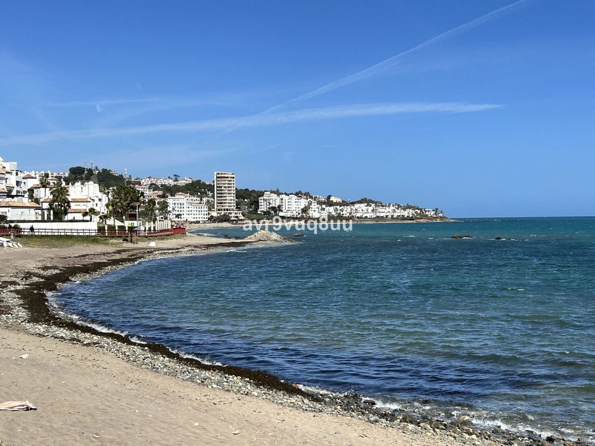 1 bedroom Penthouse for sale in La Cala de Mijas with pool garage - € 225,000 (Ref: 9958759)