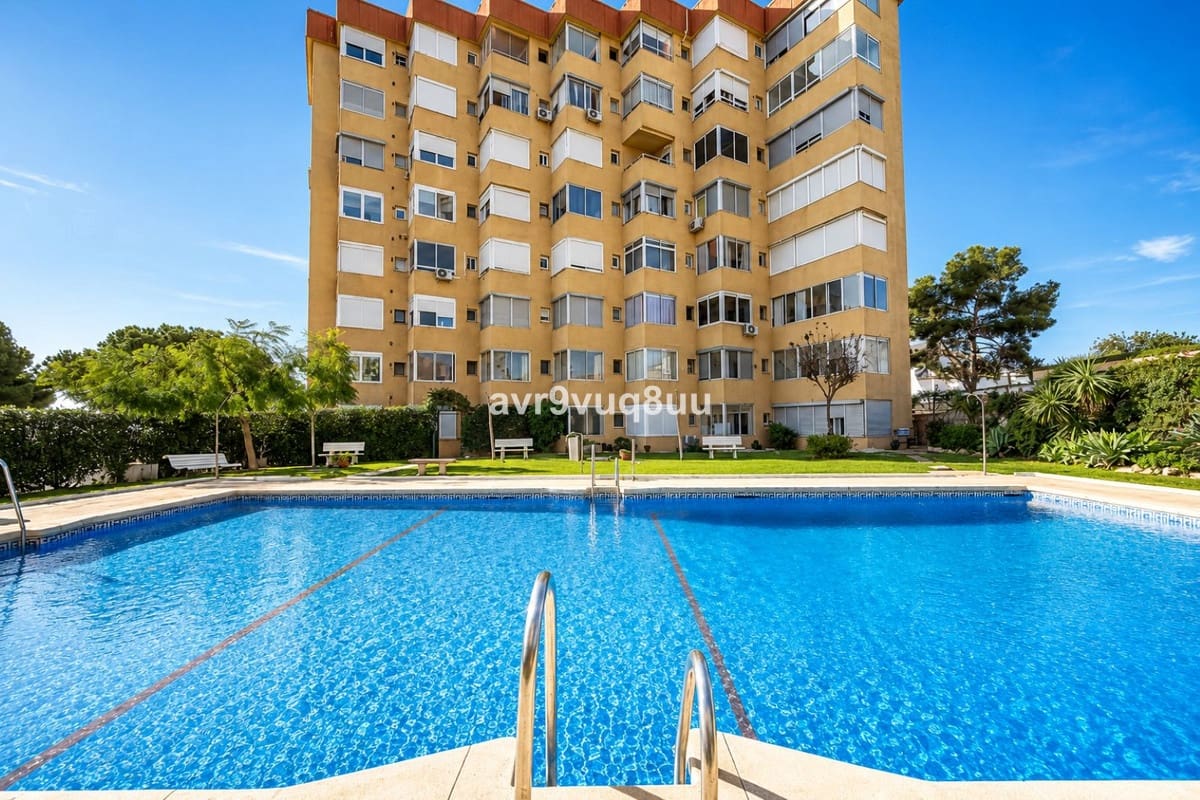 1 bedroom Penthouse for sale in La Cala de Mijas with pool garage - € 225,000 (Ref: 9958759)