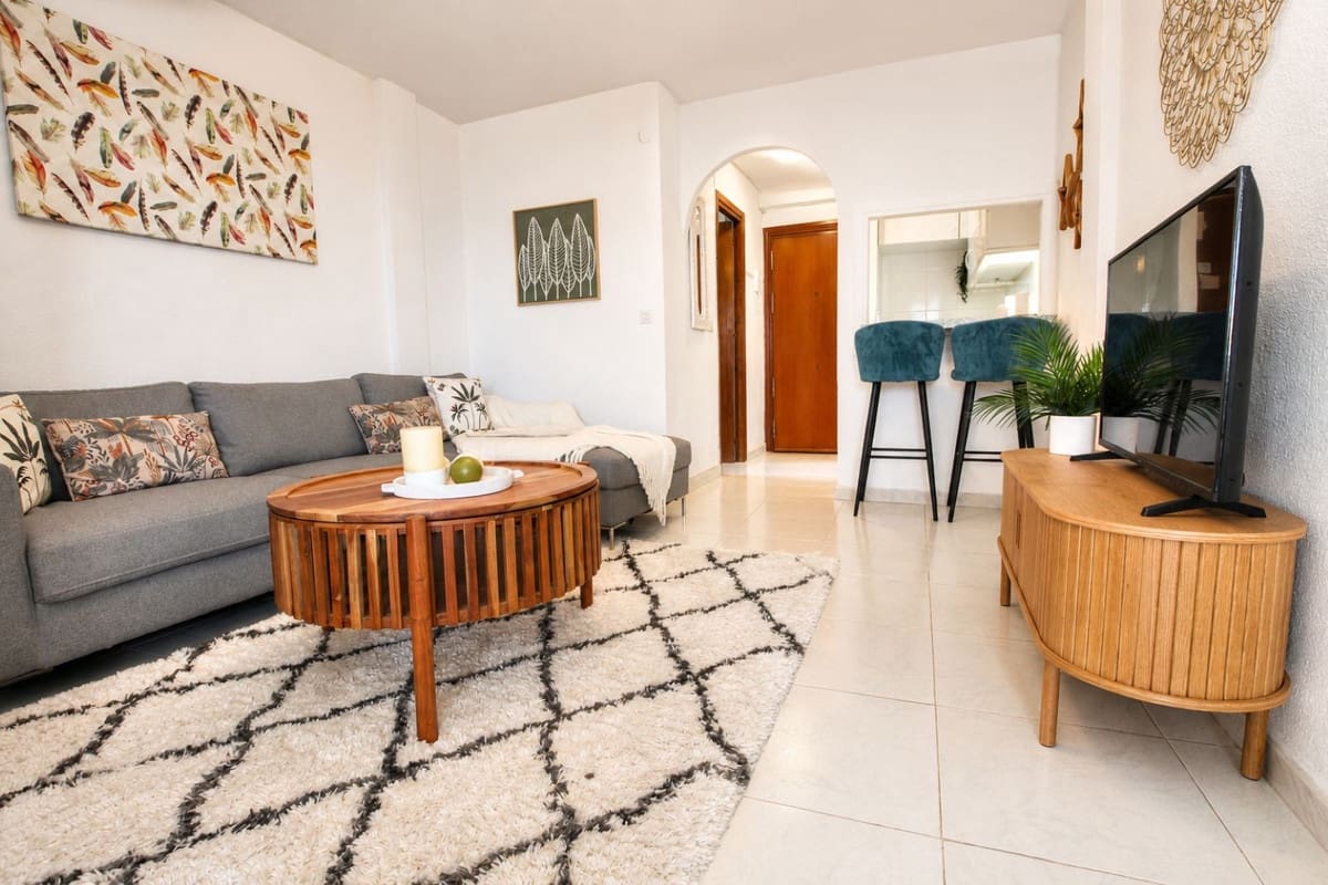 1 makuuhuone Kattohuoneisto myytävänä paikassa La Cala de Mijas mukana uima-altaan 
autotalli - 225 000 € (Ref: 9958759)