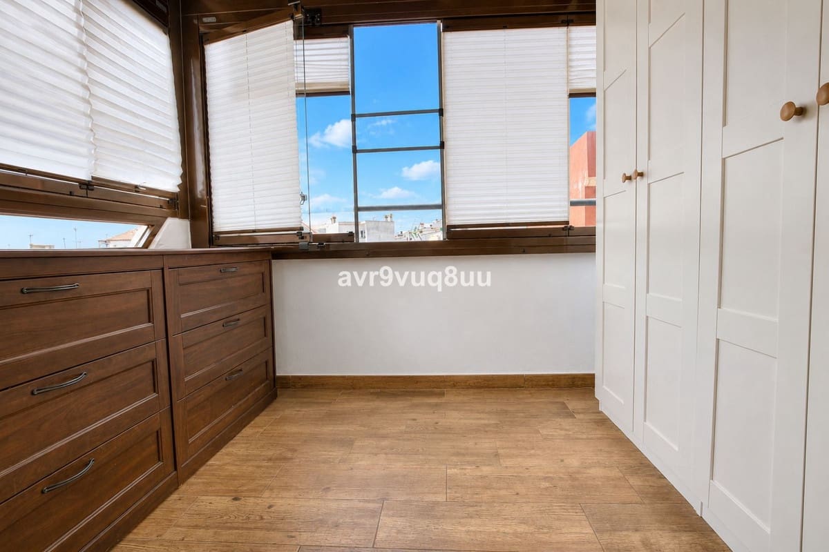 Ático de 3 habitaciones en Fuengirola en venta - 325.000 € (Ref: 9978038)