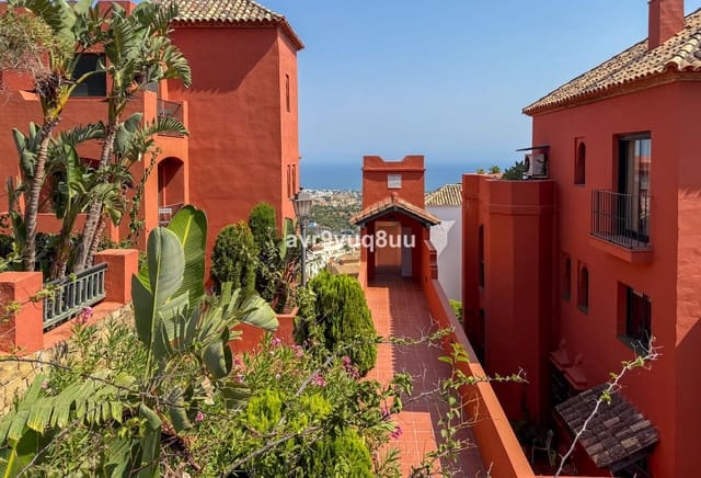 Apartamento de 3 habitaciones en Calahonda, Mijas en venta con piscina garaje - 399.950 € (Ref: 9985689)
