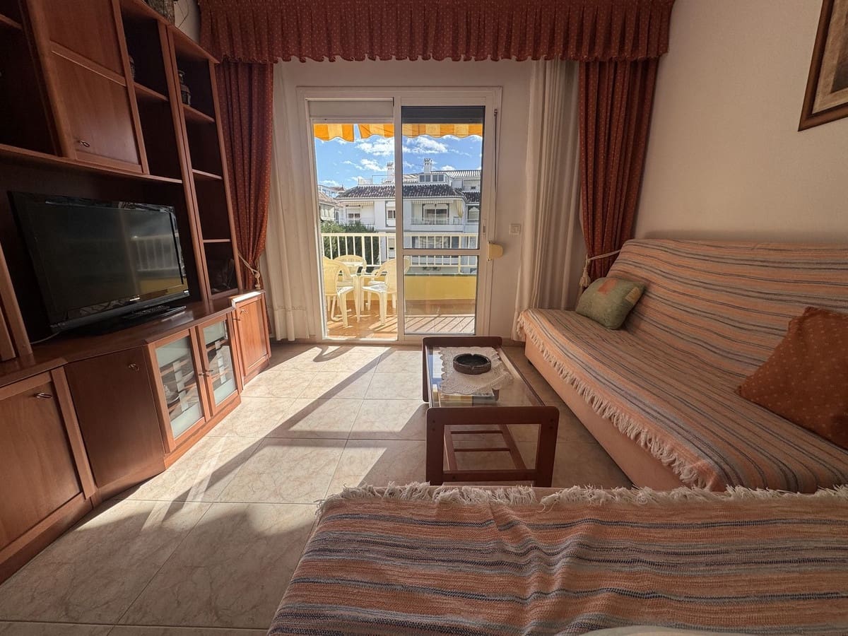 1 makuuhuone Huoneisto vuokrattavana paikassa La Cala de Mijas mukana uima-altaan - 1 100 € (Ref: 9997644)