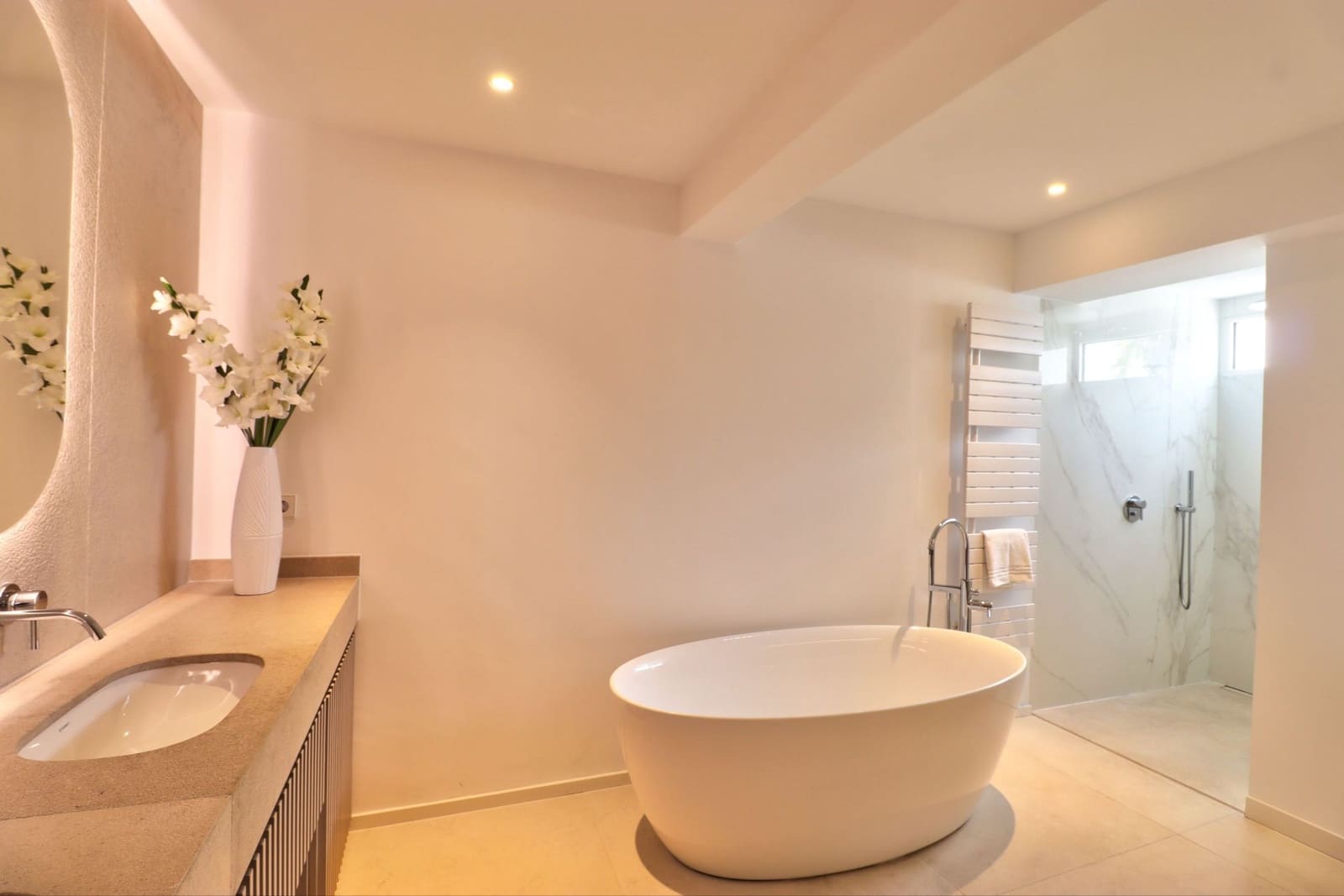 Apartamento de 3 habitaciones en Costa de la Calma en venta con piscina garaje - 1.100.000 € (Ref: 10004697)