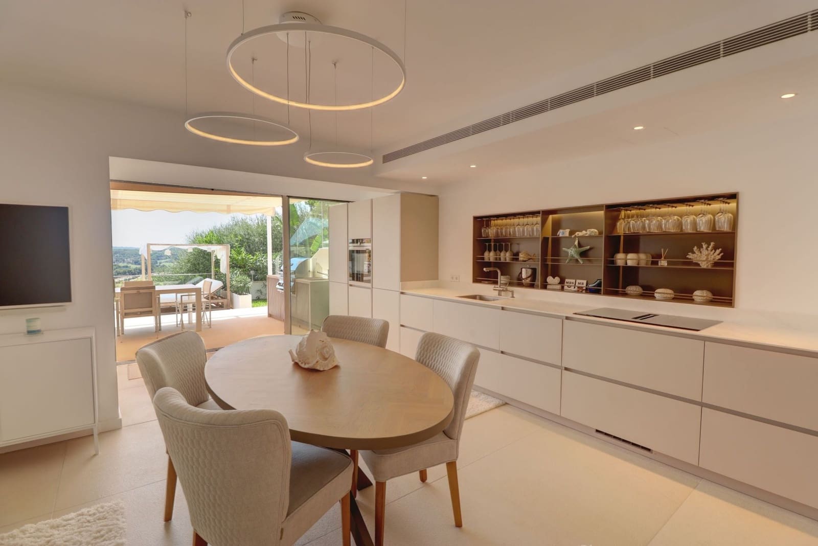 Apartamento de 3 habitaciones en Costa de la Calma en venta con piscina garaje - 1.100.000 € (Ref: 10004697)