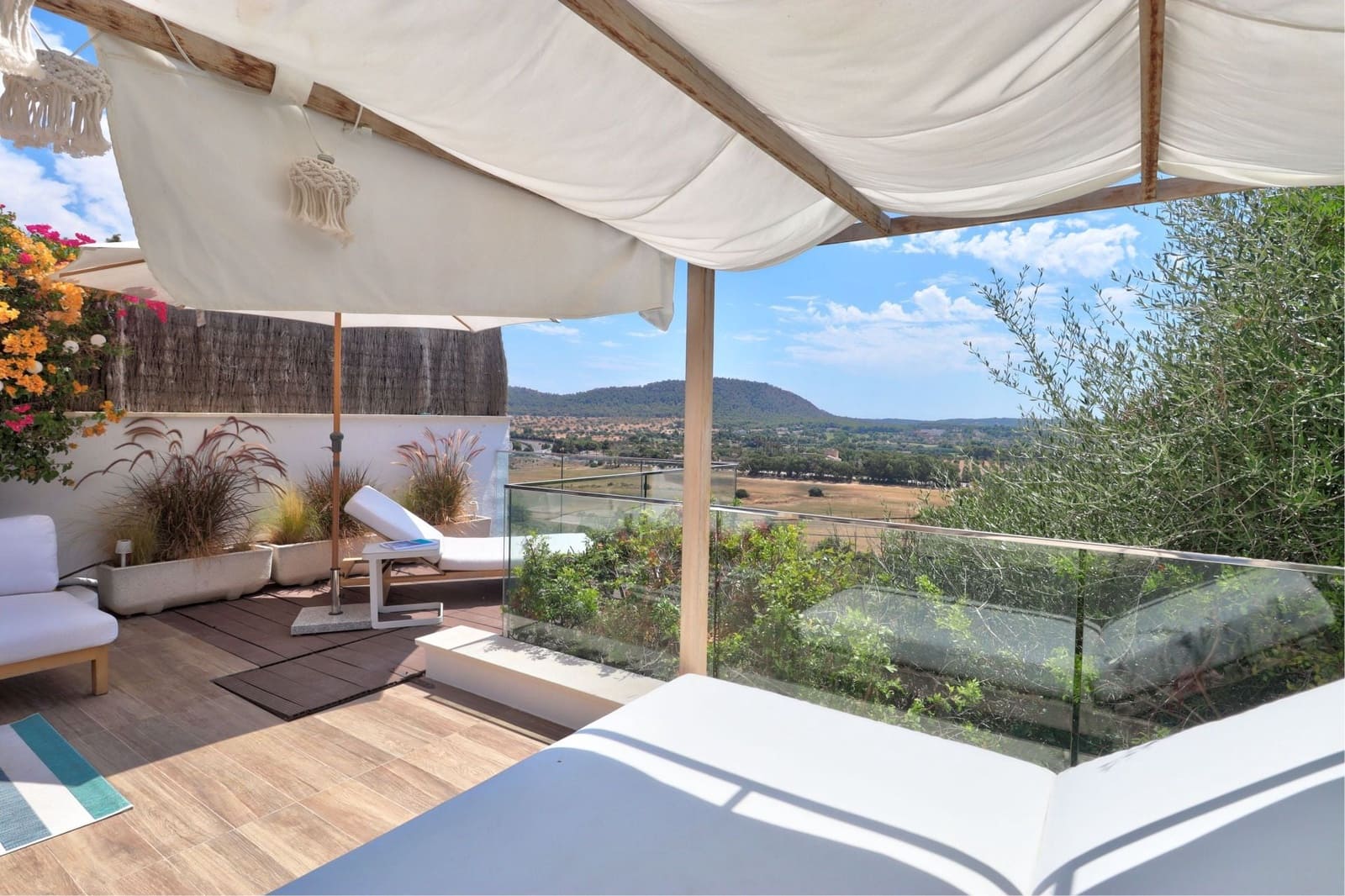 Apartamento de 3 habitaciones en Costa de la Calma en venta con piscina garaje - 1.100.000 € (Ref: 10004697)