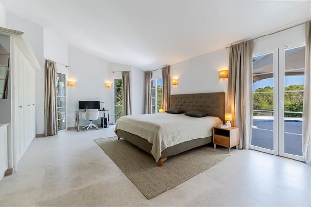 4 makuuhuone Huvila myytävänä paikassa Santa Ponsa, Calvià mukana uima-altaan 
autotalli - 3 300 000 € (Ref: 10035946)