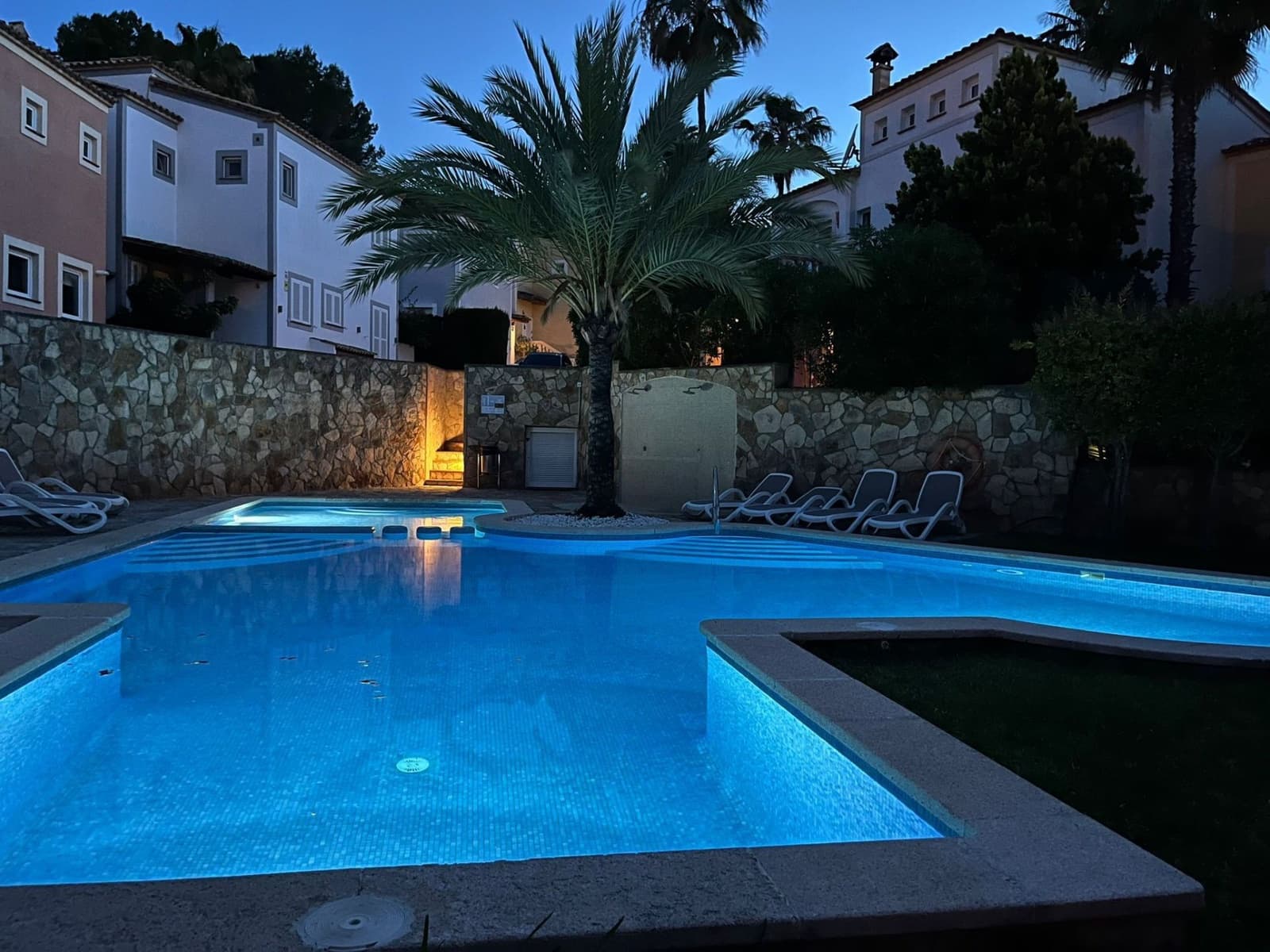 4 bedroom Villa for sale in Santa Ponsa with pool garage - € 1,800,000 (Ref: 10065549)