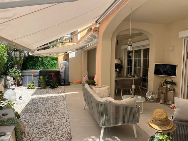 4 Zimmer Villa zu verkaufen in Santa Ponsa, Calvià mit Pool Garage - 1.800.000 € (Ref: 10065549)