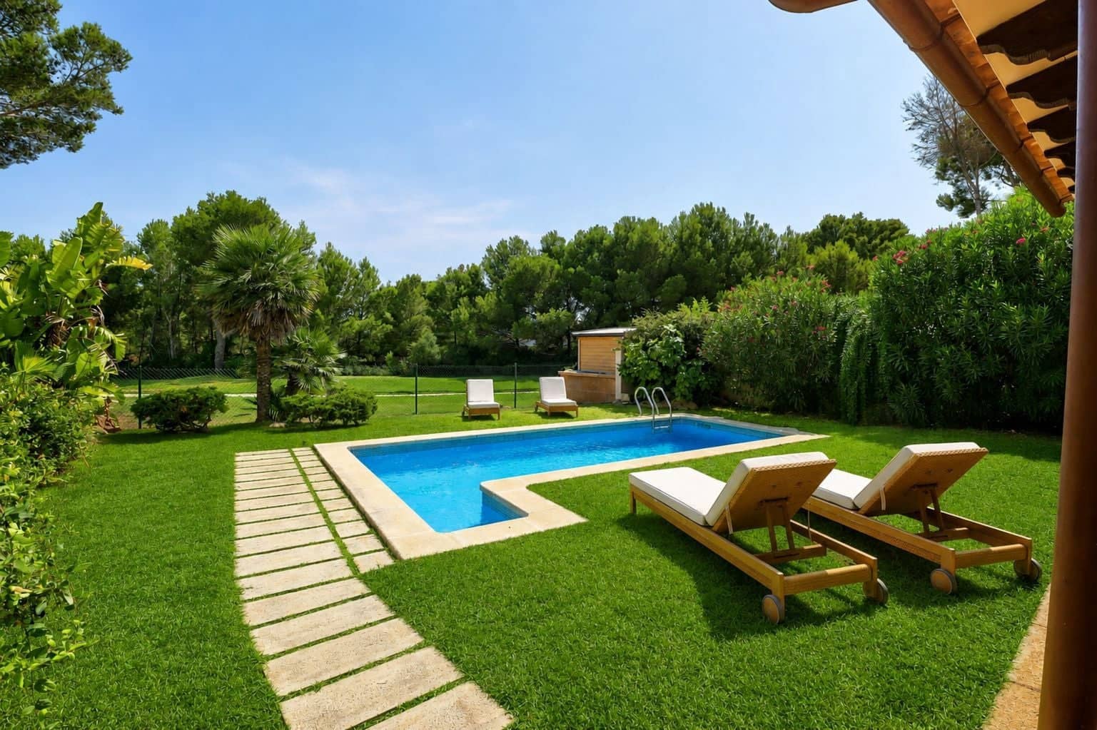 Chalet de 3 habitaciones en Santa Ponsa en venta con piscina garaje - 1.550.000 € (Ref: 10066965)