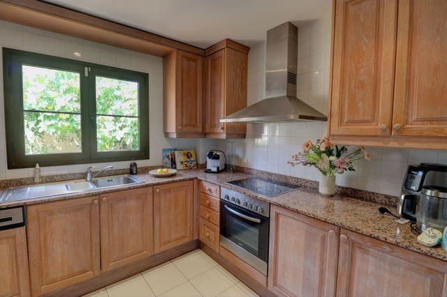 3 Zimmer Villa zu verkaufen in Santa Ponsa, Calvià mit Pool Garage - 1.550.000 € (Ref: 10066965)