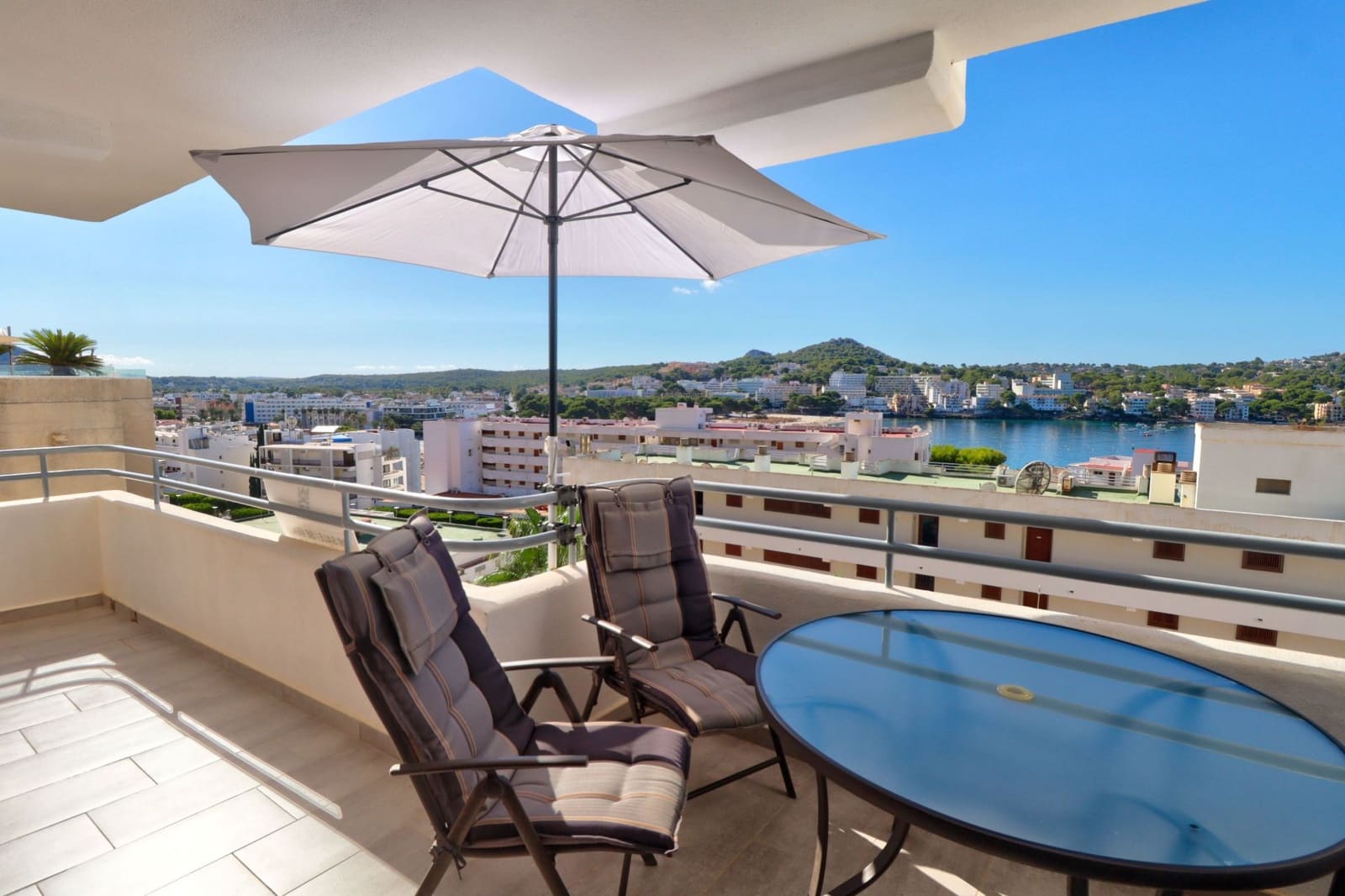 3 sovrum Lägenhet till salu i Costa de la Calma med pool - 575 000 € (Ref: 10085007)