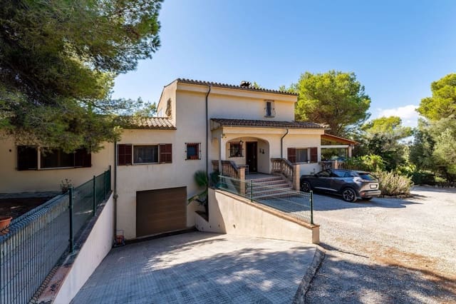 4 soverom Villa til salgs i Alcúdia med svømmebasseng garasje - € 1 200 000 (Ref: 10113479)