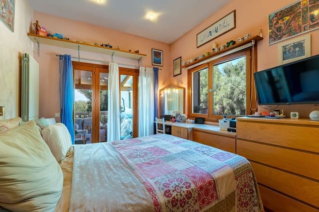 4 soverom Villa til salgs i Alcúdia med svømmebasseng garasje - € 1 200 000 (Ref: 10113479)