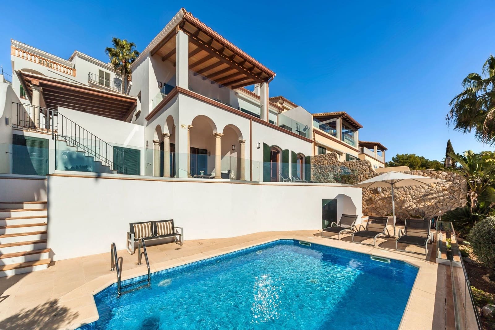 3 makuuhuone Huvila myytävänä paikassa Costa d'en Blanes mukana uima-altaan 
autotalli - 2 750 000 € (Ref: 10118071)