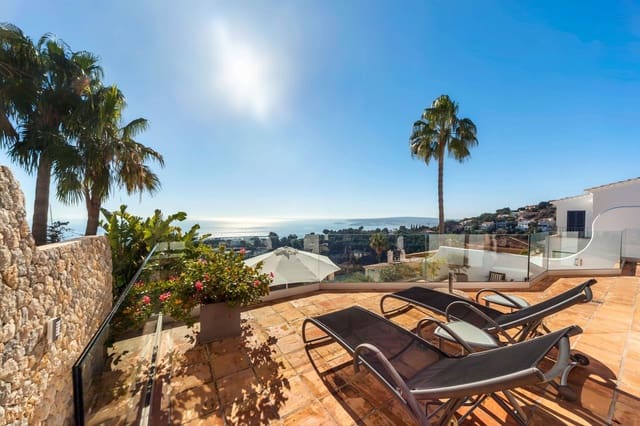3 makuuhuone Huvila myytävänä paikassa Costa d'en Blanes, Calvià mukana uima-altaan 
autotalli - 2 750 000 € (Ref: 10118071)