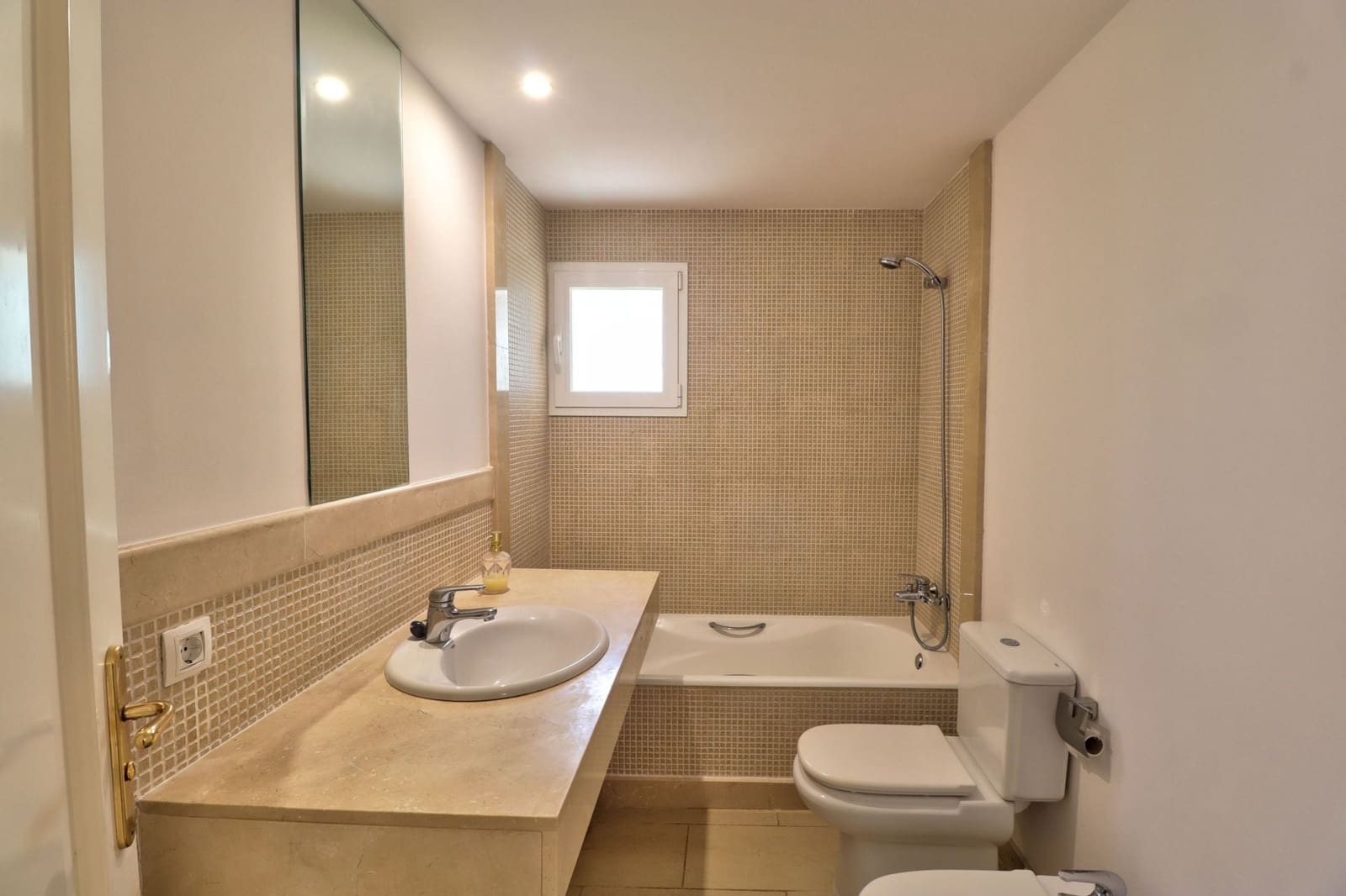 2 sovrum Lägenhet till salu i Santa Ponsa med pool - 695 000 € (Ref: 10118652)