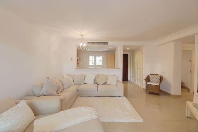 2 sovrum Lägenhet till salu i Santa Ponsa, Calvià med pool - 695 000 € (Ref: 10118652)