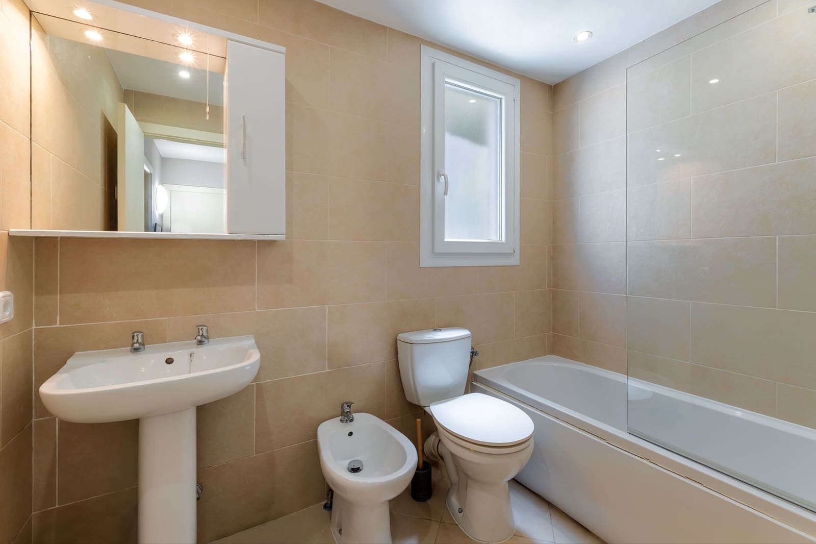 3 bedroom Apartment for sale in Sol de Mallorca with pool garage - € 620,000 (Ref: 10125109)