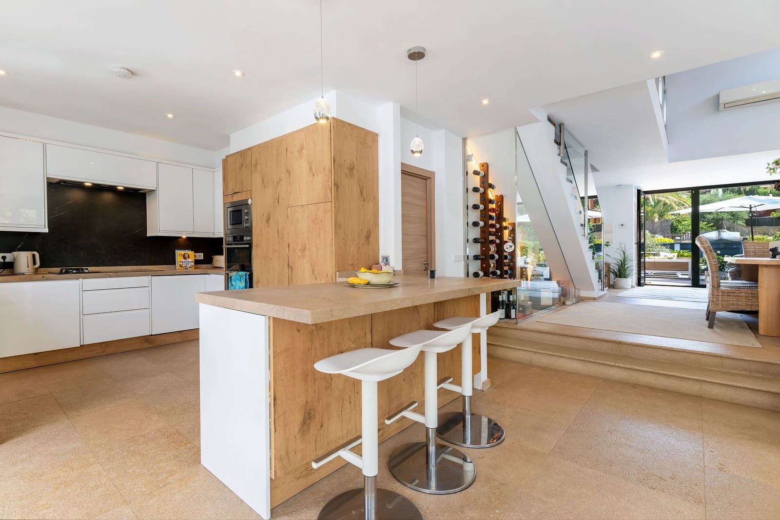 4 bedroom Villa for sale in Santa Ponsa with pool garage - € 2,295,000 (Ref: 10130591)