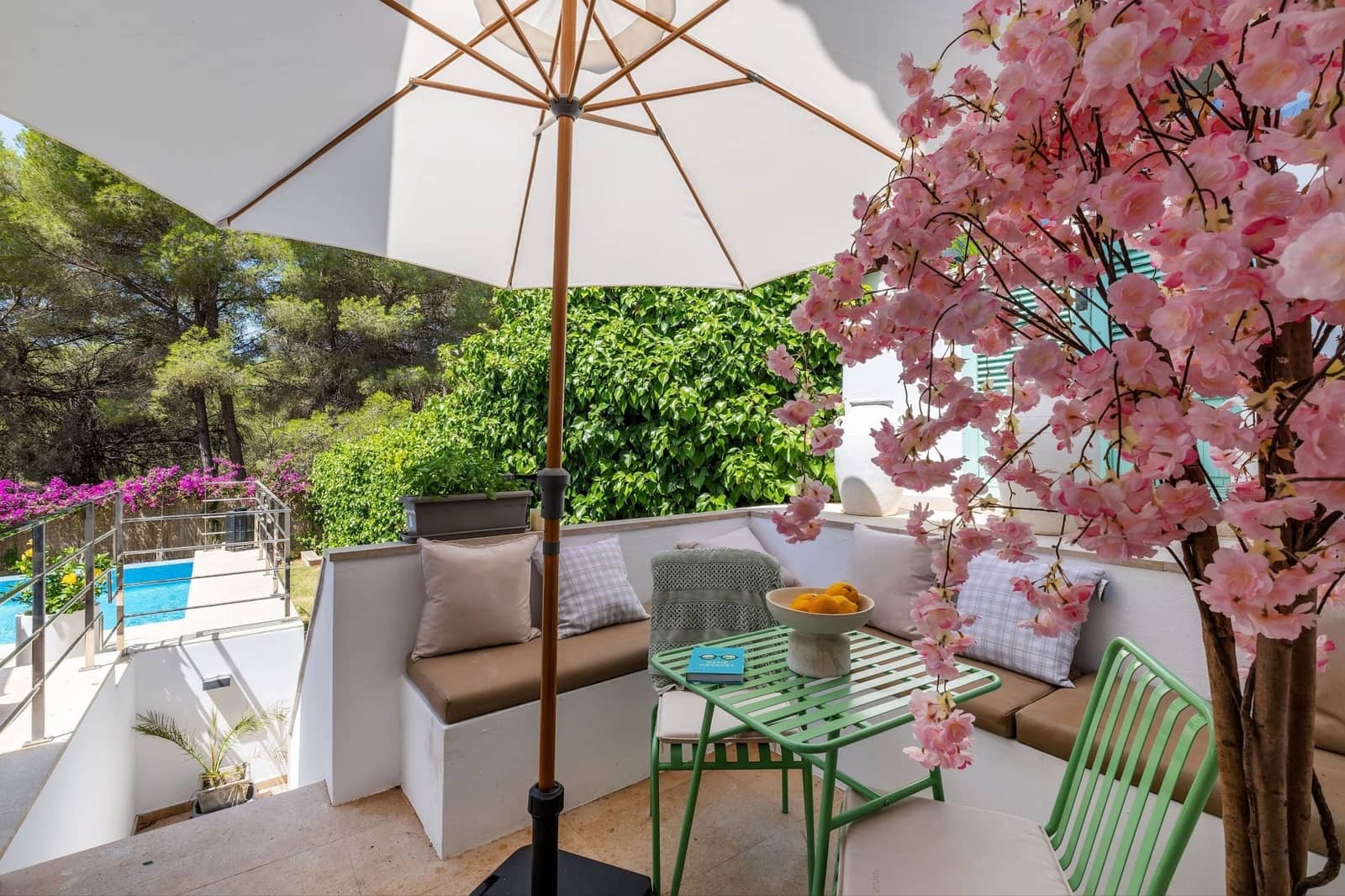 4 bedroom Villa for sale in Santa Ponsa with pool garage - € 2,295,000 (Ref: 10130591)
