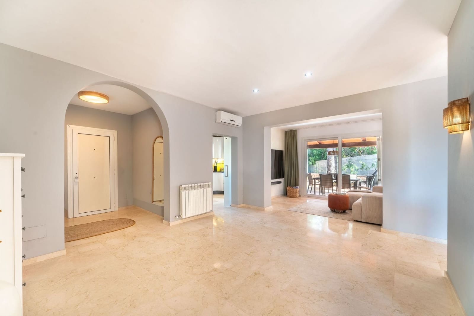 6 soverom Villa til salgs i Santa Ponsa med svømmebasseng garasje - € 2 200 000 (Ref: 10164003)