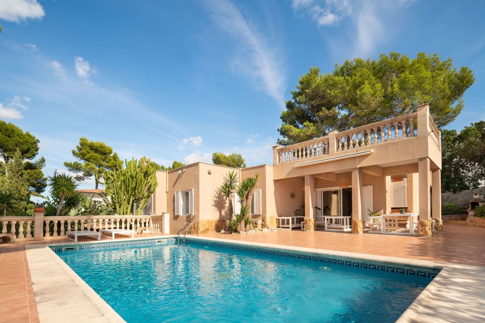 6 soverom Villa til salgs i Santa Ponsa med svømmebasseng garasje - € 2 200 000 (Ref: 10164003)