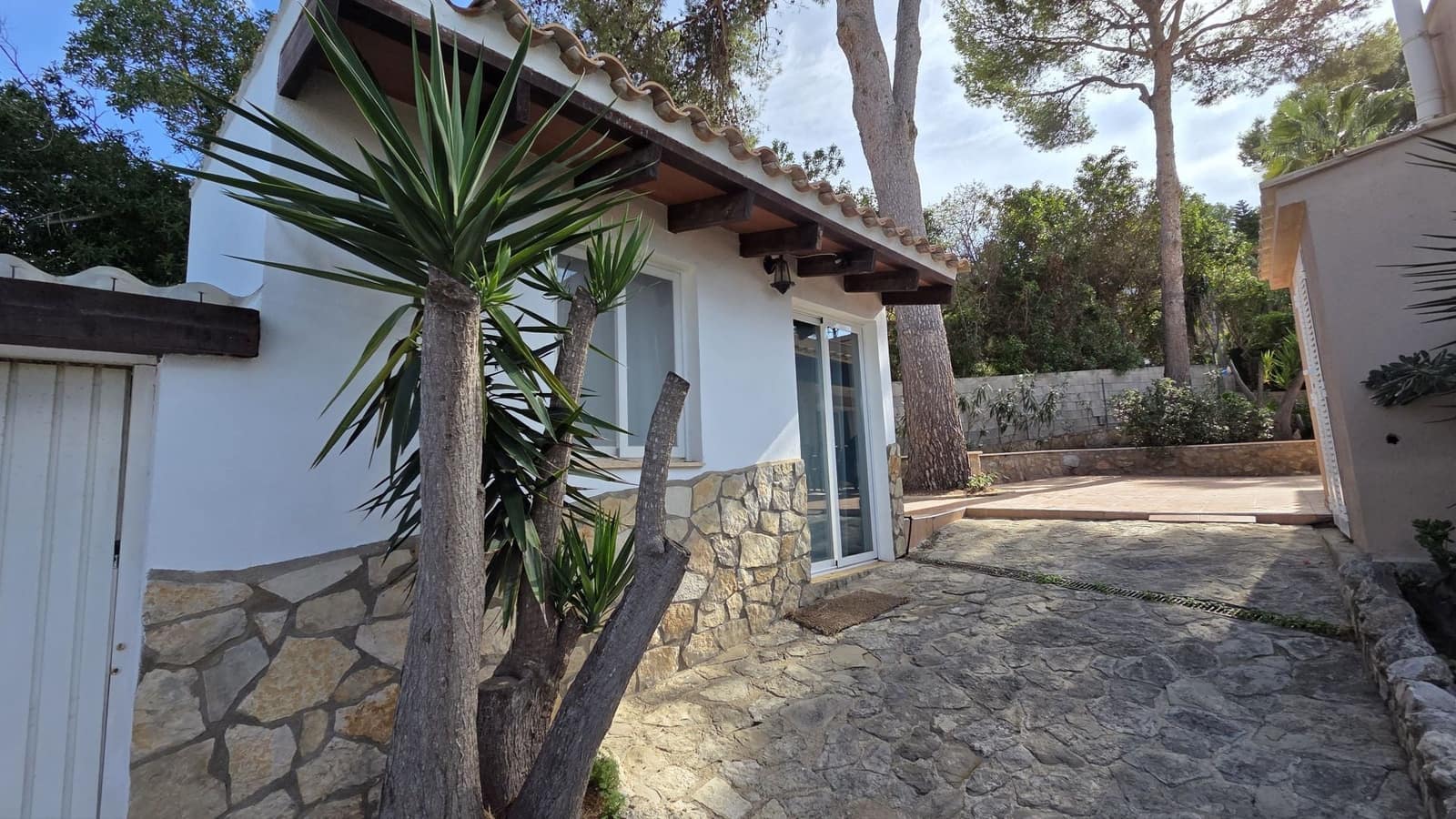 6 soverom Villa til salgs i Santa Ponsa med svømmebasseng garasje - € 2 200 000 (Ref: 10164003)