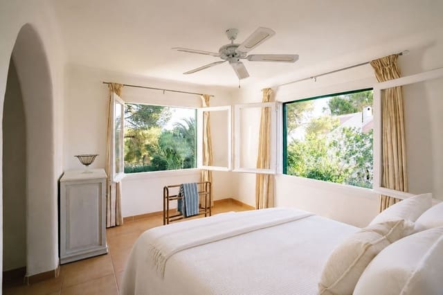 5 sypialnia Willa na sprzedaż w Sol de Mallorca, Calvià z basenem garażem - 1 650 000 € (Ref: 10168019)