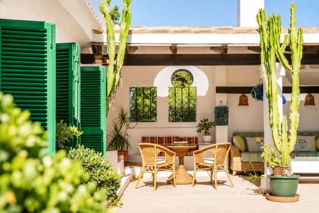 5 sypialnia Willa na sprzedaż w Sol de Mallorca, Calvià z basenem garażem - 1 650 000 € (Ref: 10168019)