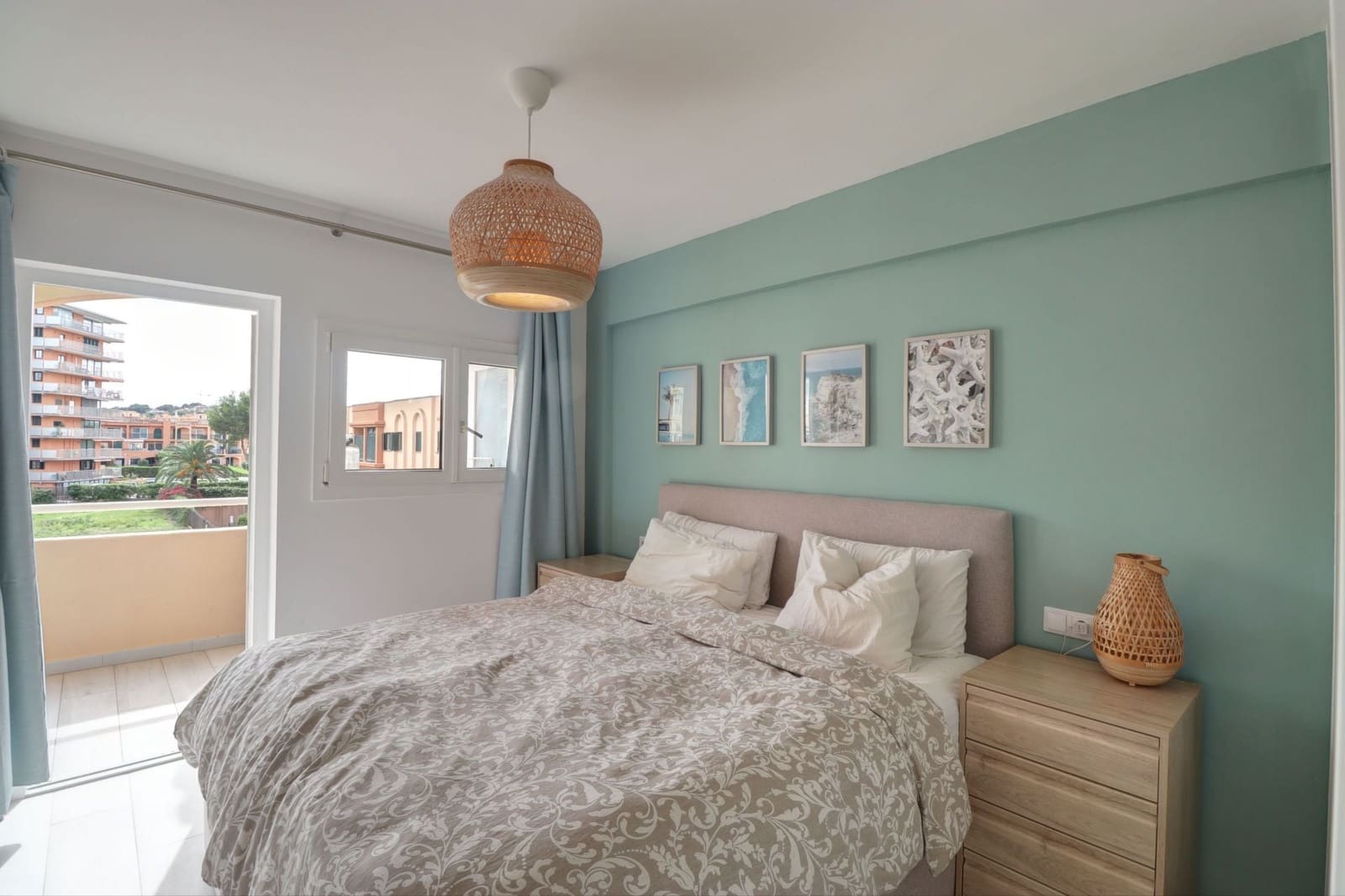 2 soveværelse Lejlighed til salg i El Toro / Port Adriano med garage - € 495.000 (Ref: 10173081)