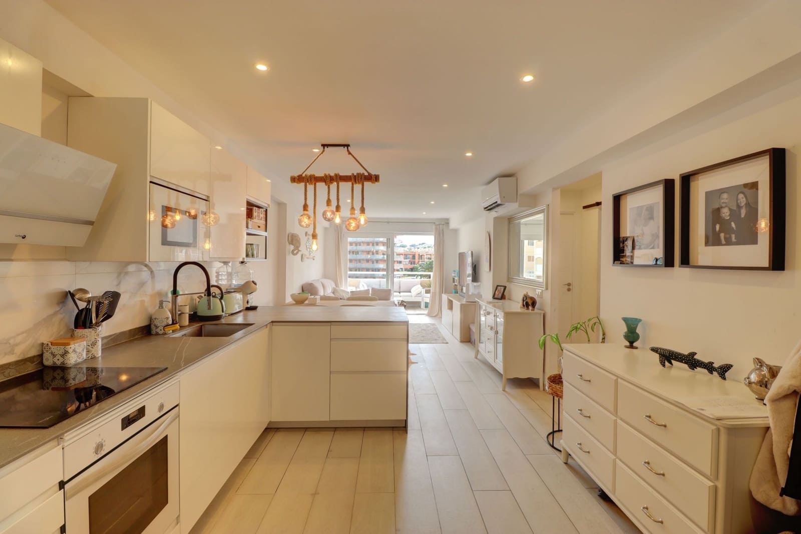 2 soveværelse Lejlighed til salg i El Toro / Port Adriano med garage - € 495.000 (Ref: 10173081)