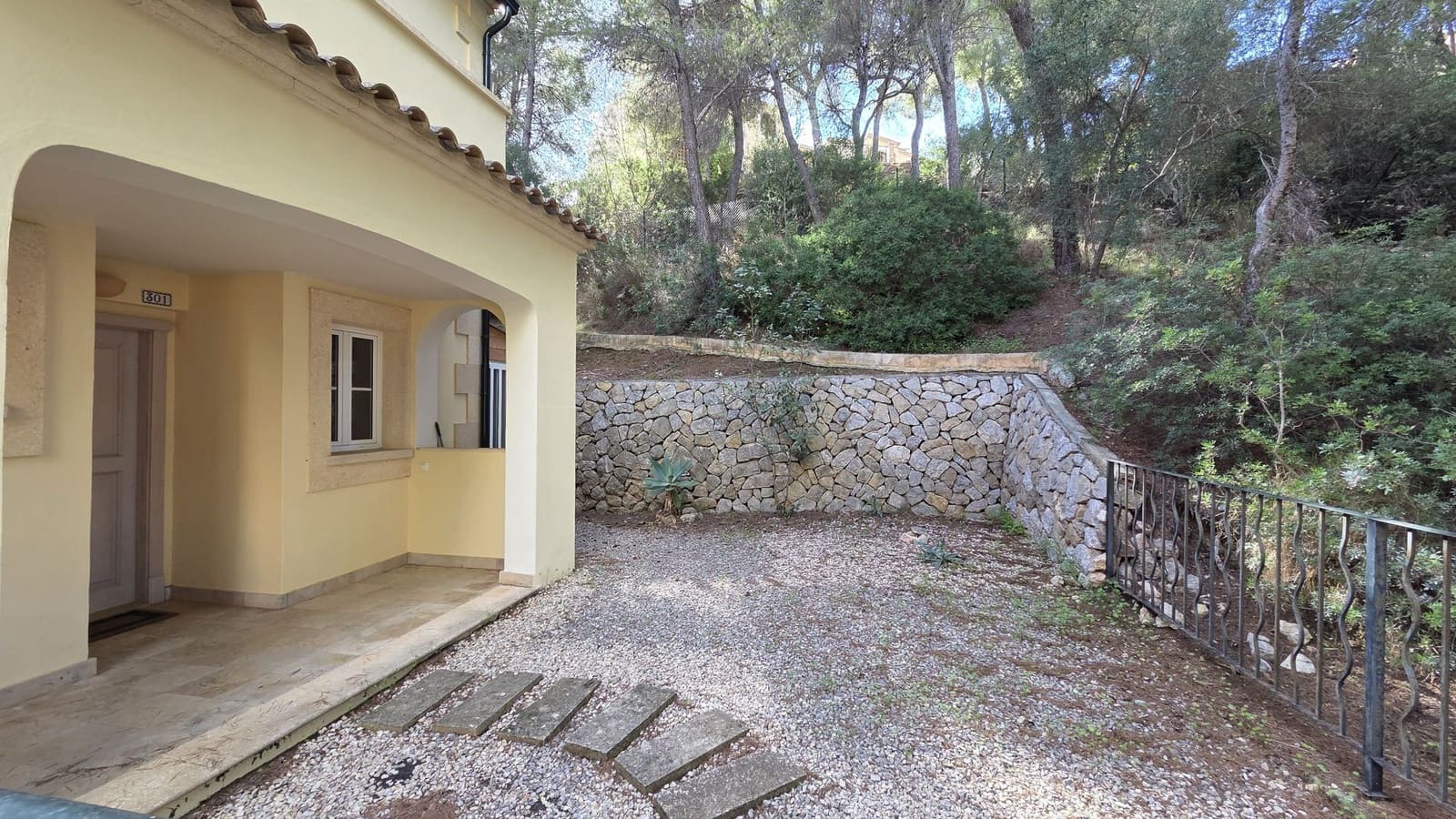 3 Zimmer Apartment zu verkaufen in Santa Ponsa mit Pool Garage - 700.000 € (Ref: 10182067)