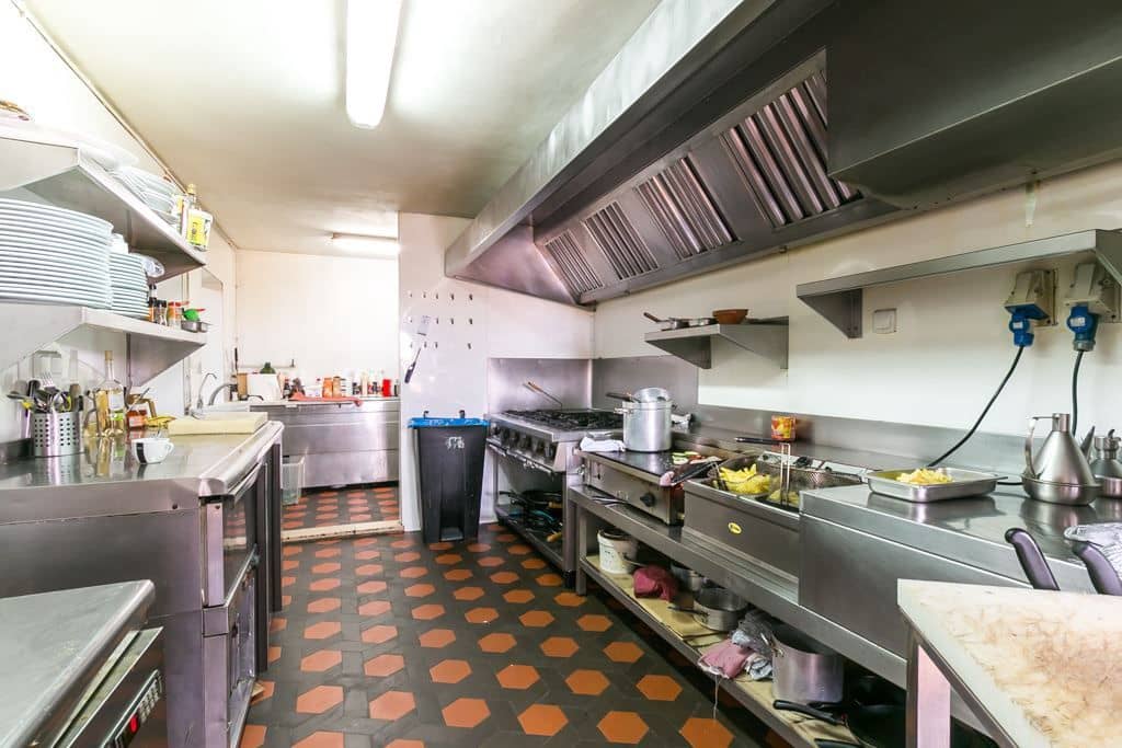 Komercyjne na sprzedaż w Peguera / Paguera z basenem - 950 000 € (Ref: 5264616)