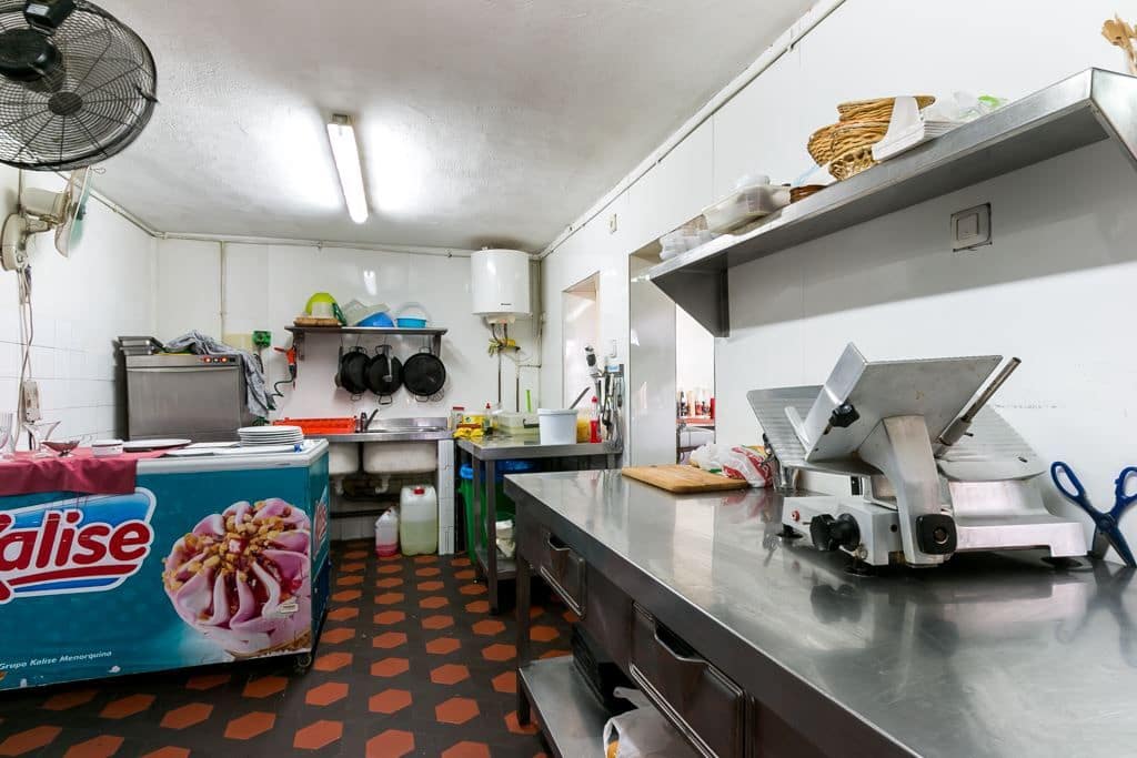 Komercyjne na sprzedaż w Peguera / Paguera z basenem - 950 000 € (Ref: 5264616)