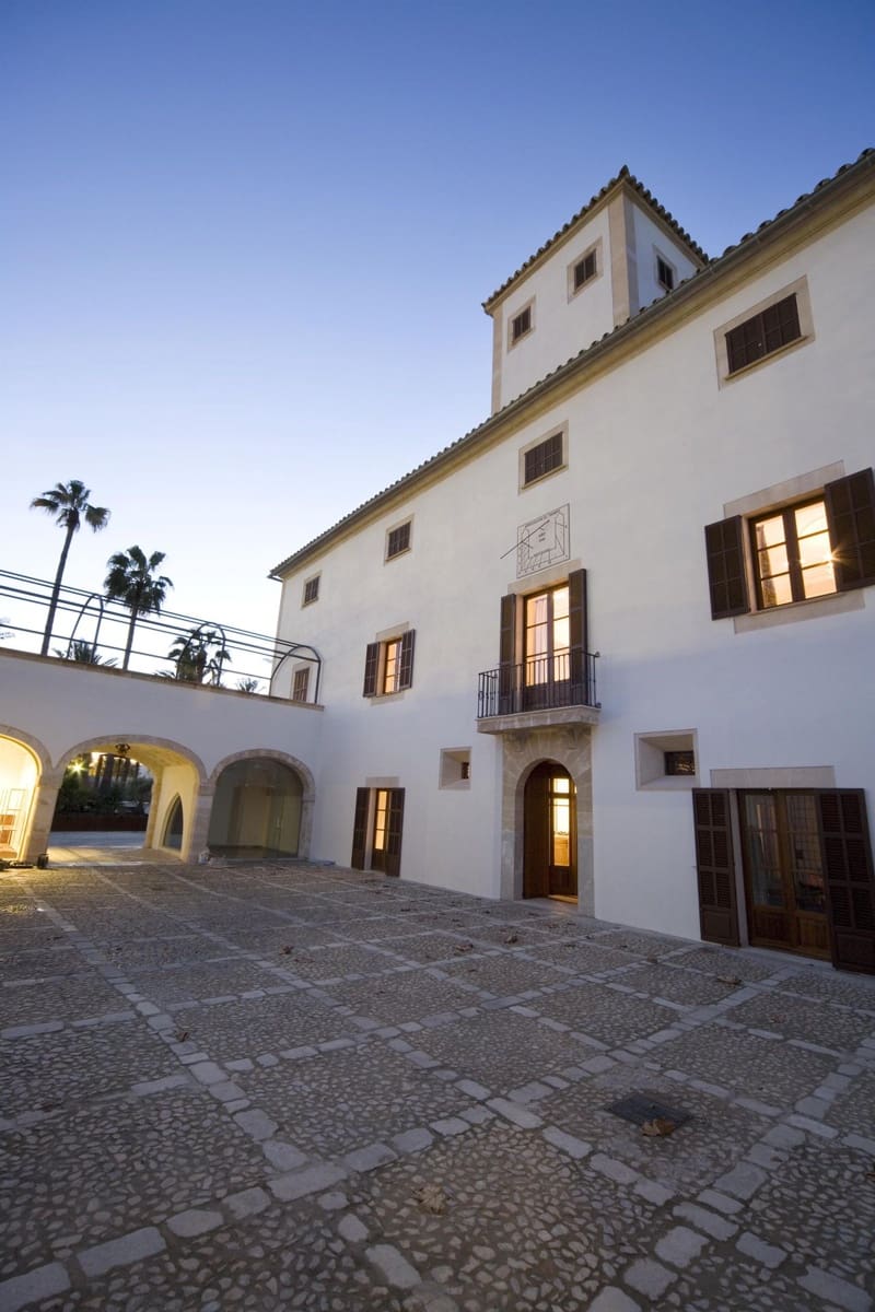 Villa til salgs i Palma de Mallorca - € 9 700 000 (Ref: 5776186)