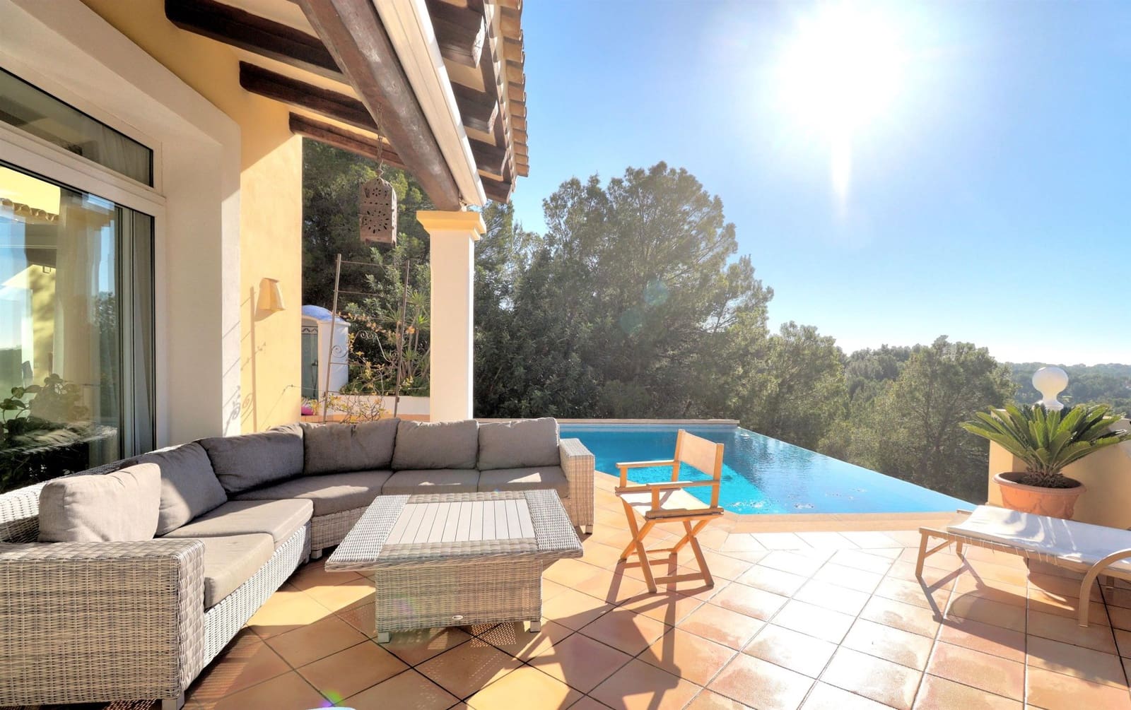 5 soveværelse Villa til salg i Bendinat med swimmingpool - € 3.395.000 (Ref: 5851664)