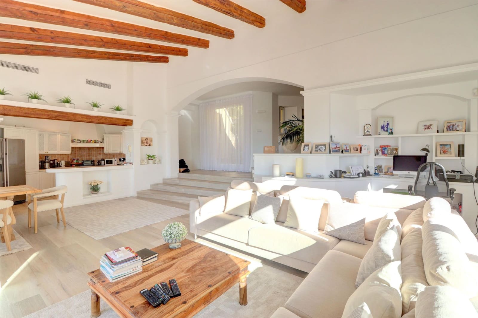 5 soveværelse Villa til salg i Bendinat med swimmingpool - € 3.395.000 (Ref: 5851664)