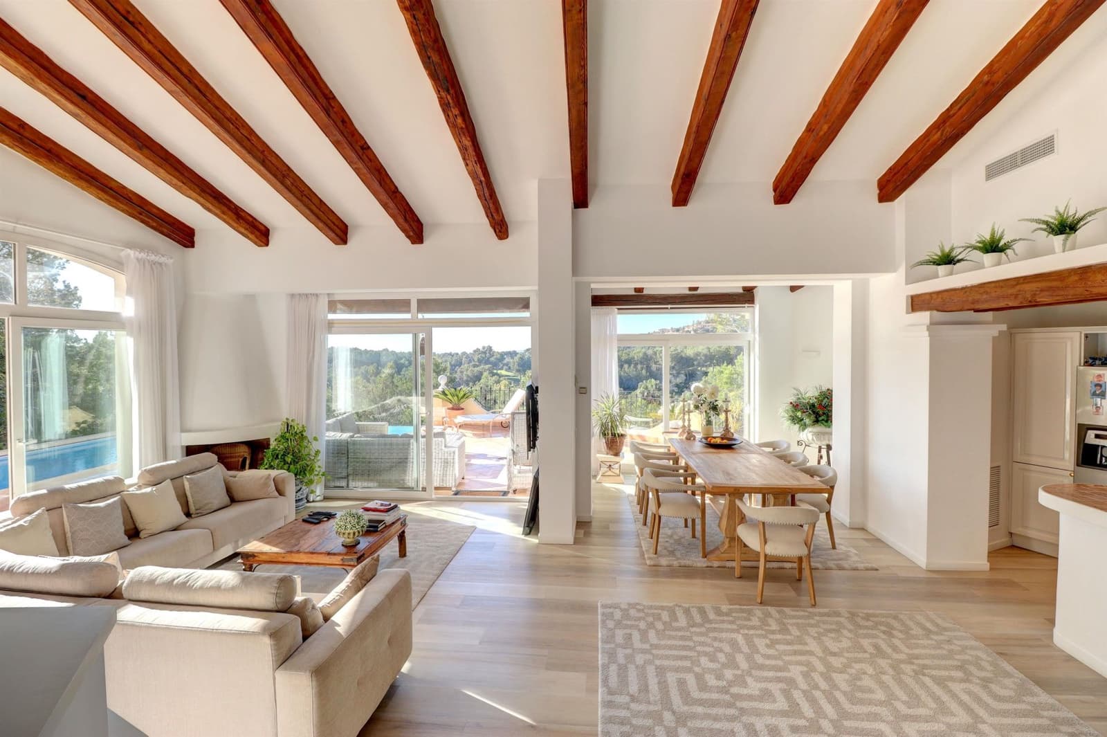 5 soveværelse Villa til salg i Bendinat med swimmingpool - € 3.395.000 (Ref: 5851664)